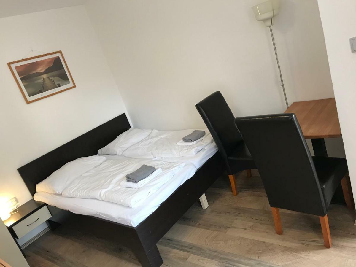 Penzion Nova Hospoda Praha Bagian luar foto